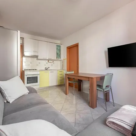 Apartma Moana Апартаменты Изола